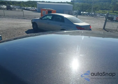 2018 Chevrolet Tahoe Premier z USA, uszkodzony, nr VIN 1GNSCCKC5JR236429